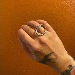Modern Ring-adjustable one size